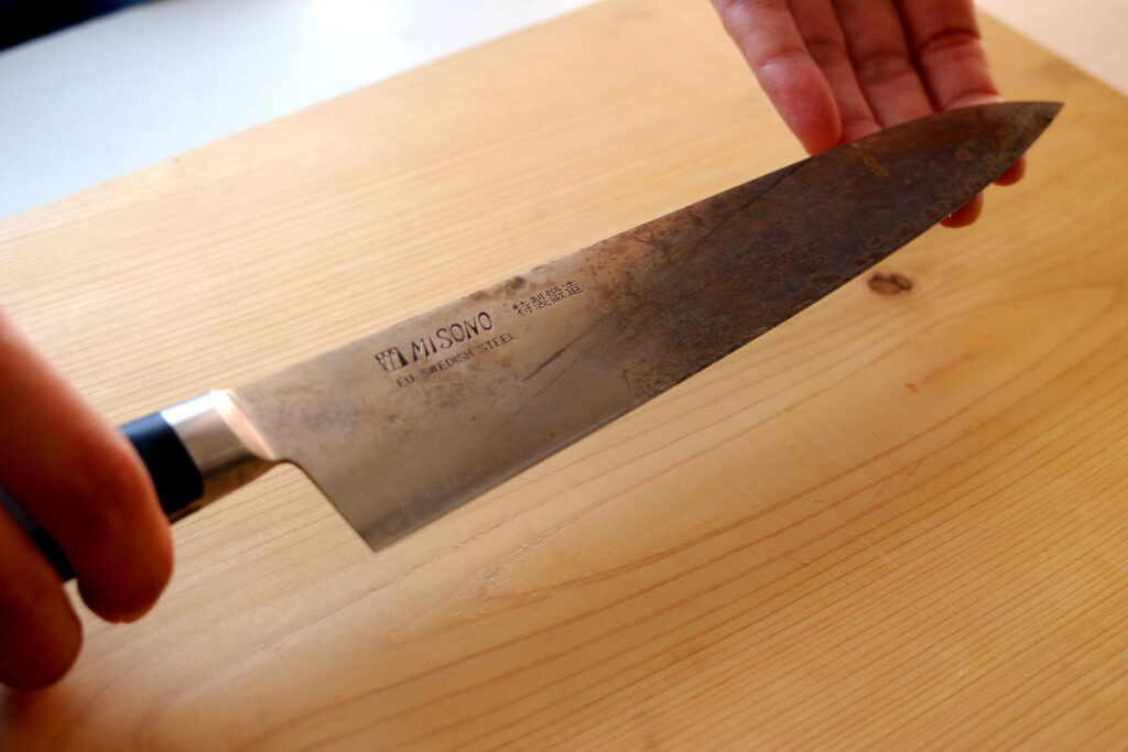 How to Get Rid of Rust on Knives